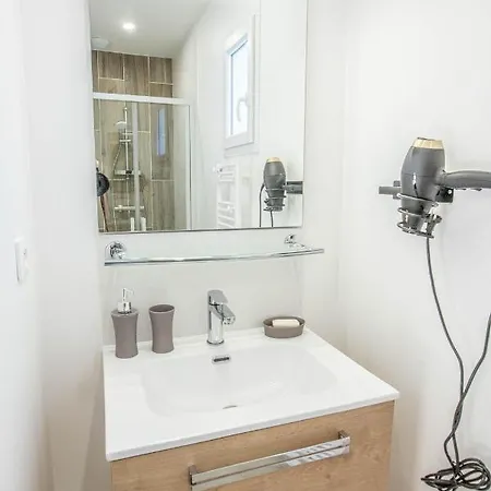 Le Vaisseau Maison Avec Piscine/parking/wifi/plages 5kms 레 마트