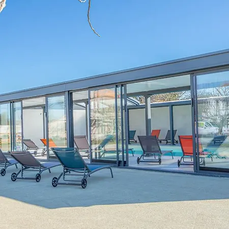 Le Vaisseau Maison Avec Piscine/parking/wifi/plages 5kms Ferienhaus *